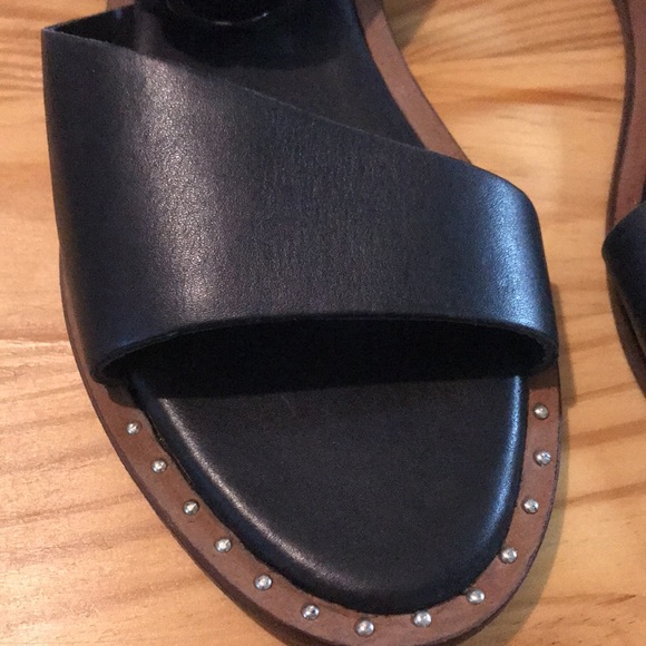 Adolfo Dominguez - Picture 3 of 6